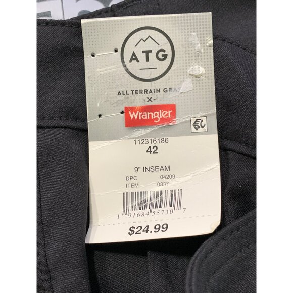 42 Waist - Wrangler Mens 9in Relaxed Fit Outdoor Shorts - Black - Picture 2 of 12